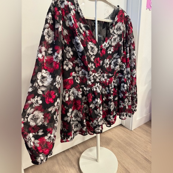 Torrid blouse - Picture 3 of 12